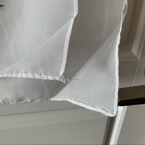 New in Bag Scarf with Peacock Print - Picture 5 of 6